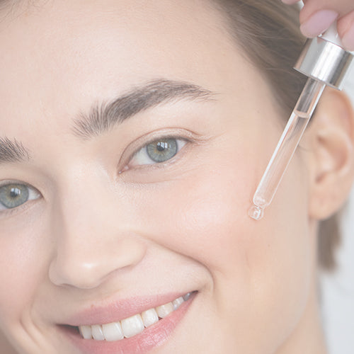 Sérums coreanos: el arma super secreta para tu piel.