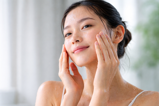 Skin Flooding: la técnica coreana que repara la barrera cutánea en Chile en Verano